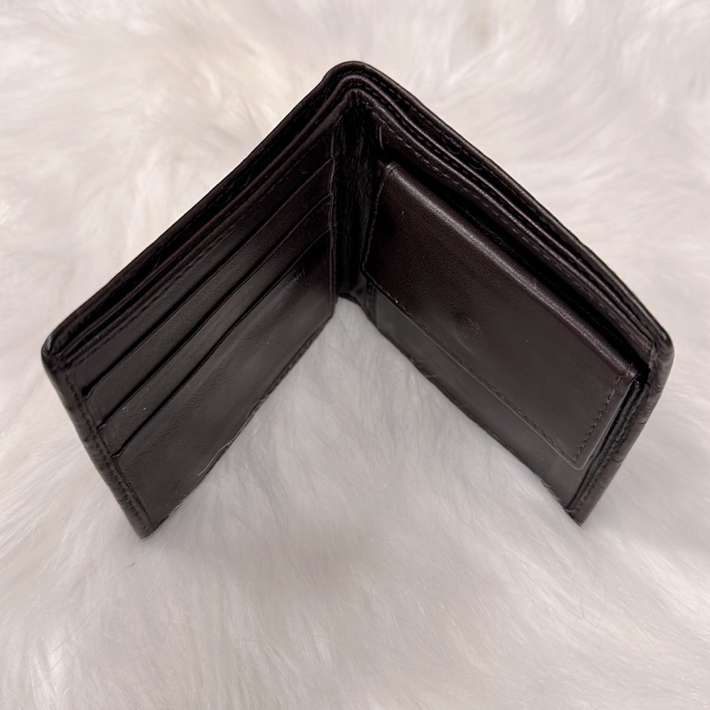 Authentic Gucci Bifold Wallet Brown - Picture 5 of 5